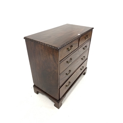 Early 19th century mahogany chest of drawers, with gadroon moulded edge over two short and three long graduated drawers, with brass drop handles, raised on bracket supports, 95cm, H94cm, D50cm