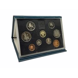 The Royal Mint United Kingdom 1992 proof coin collection, including dual dated 1992/93 fifty pence, in blue folder with certificate