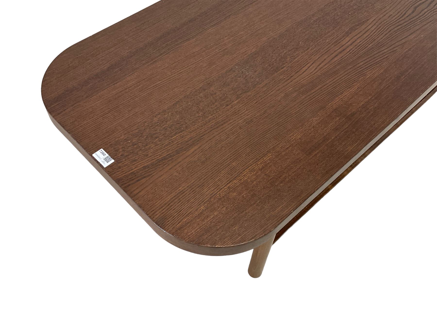 DS Oak coffee table, rectangular form with rounded corners, turned