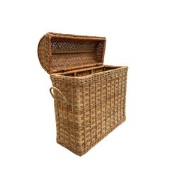 Wicker wash basket 