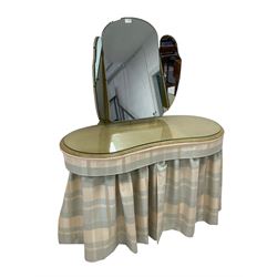 Mid-20th century kidney shaped kneehole twin pedestal dressing table, fitted with triptych mirror and six drawers flanking central shelf, enclosed by a pleated fabric apron