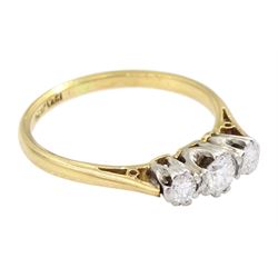 18ct gold three stone diamond ring, stamped Plat 18ct, total diamond weight approx 0.55 carat