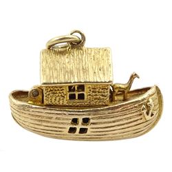 9ct gold Noah's Ark pendant/charm, hallmarked
