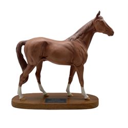 Beswick model of 'The Minstrel' Racehorse of the Year 1977 from the Connoisseur series on wooden plinth