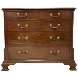 George III mahogany chest, moulded rectangular top over two short and three long cock-beaded graduating drawers, with canted corners with fluted upright quarter columns, on ogee bracket feet