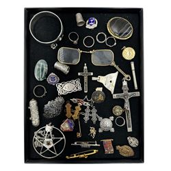 19th century and later jewellery and collectables to include a pair of gilt metal lorgnette, vintage silver bangle, silver Celtic brooch, 9ct gold and silver Eternity ring, gilt locket, silver St. John Ambulance medal with two silver and two brass bars etc 