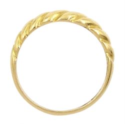 18ct gold scroll ring, stamped 750