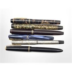 Three vintage Parker fountain pens all with '14K' gold nibs, Waterman's fountain pen with '14ct' gold nib and two further fountain pens