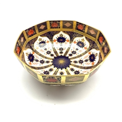 Royal Crown Derby Old Imari pattern octagonal bowl, L21cm x H8.5cm