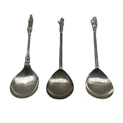 Pair of silver Apostle spoons, The Master and St James, Sheffield 1913 Maker Thomas Bradbury & Sons and a 19th century continental silver spoon with import marks 1901 5.8oz