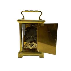 A 20th century eight-day French carriage clock manufactured by Duverdrey & Bloquel with three bevelled glass panels, enamel dial with roman numerals, minute track and steel spade hands, dial inscribed “Bayard, made in France” lever platform escapement, integral key, wound and set from the rear. 




