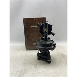 Early 20th century black japanned telescopic mining dial no. 22881 by  E.R Watts & Son Ltd London, in original mahogany box 