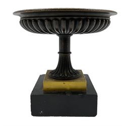 19th century Grand Tour style patinated bronze tazza, fluted shallow bowl and spreading foot, raised upon an ormolu and marble pedestal base, H13cm x D13.5cm 