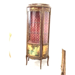 Early 20th century French kingwood bow front vitrine in the manner of Vernis Martin, glazed door enclosing two shelves, three painted panels under depicting figures in landscape, raised on cabriole supports, with gilt metal mounts 