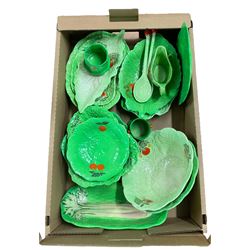 Quantity of cabbage leaf ware by Crown Devon and Beswick in one box