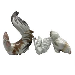 Lladro Cockerel Rooster no. 4588, 'Hen Pecking' no. 1041 and 'White Swan' no. 6175 (3)
