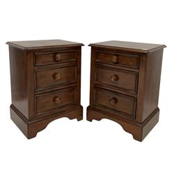 Willis & Gambier - pair of bedside chests, fitted with three drawers, raised on bracket supports 
