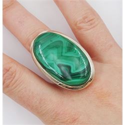 Large silver single stone oval malachite ring, stamped 925