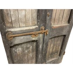 Pair of 19th century oak lancet-shaped doors, fitted with wrought iron handle and fittings