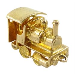 9ct gold steam engine pendant/charm, with hinged cab, hallmarked