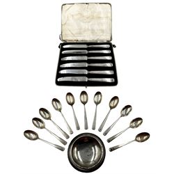 Eleven silver coffee spoons Sheffield 1940, set of six silver handled pastry knives and a silver small stand 