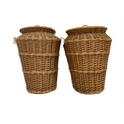 Pair wicker baskets (2)