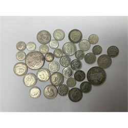 Approximately 135 grams of pre 1947 Great British silver coins