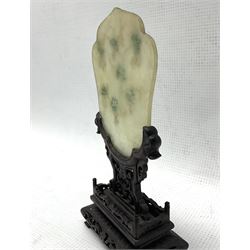 Small Chinese green hardstone table screen on pierced and carved stand onlaid with various stones depicting a fox in foliage with drop flowers H20cm
