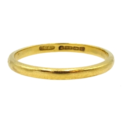 22ct gold band hallmarked, approx 2gm 