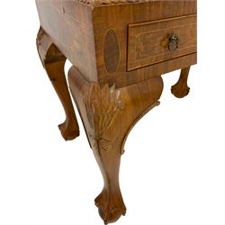 Georgian design mid-20th century inlaid walnut bureau on stand, figured matchbook veneer and crossbanding with boxwood stringing, fall-front concealing fitted interior, over three drawers, carved with egg and dart decoration, raised on cabriole supports with carved scrolling terminating in ball and claw feet
