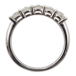 18ct white gold five stone round brilliant cut diamond ring, hallmarked, diamond total weight approx 1.00 carat