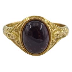 Victorian 15ct gold single stone cabochon garnet ring, hallmarked