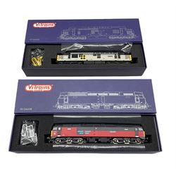 Vitrians '00' gauge locomotives comprising V2071 Class 37800 Glo Cymru and V2039 Class 47768 'Resonant' (2)