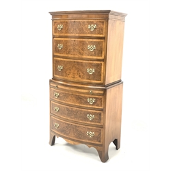 Quality Georgian style walnut bow front chest on chest, projecting cornice over top section fitted with three graduated drawers, brushing slide and three long graduated drawers under, raised on shaped splayed bracket supports, each drawer with cross band and burr walnut front