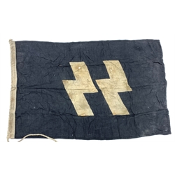 German WW2 SS flag, 90cm x 55cm 