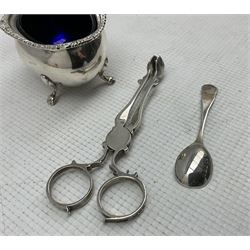 Edwardian silver oval mustard pot with moulded edge and blue glass liner Birmingham 1907, silver mustard spoon and a pair of sugar nips Chester 1905 4.2oz