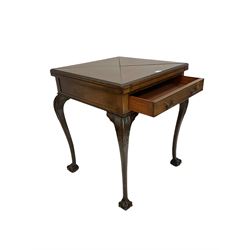 Early 20th century mahogany card table, the envelope top, opening to reveal baize lined top, over one frieze drawer, raised on ball and claw supports (W59cm, H75cm, D59cm)