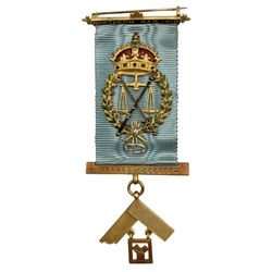 Gold and coloured enamel Masonic jewel presented to W. Bro. Sir Gordon Hewart 1920-21, by The Northern Bar, ,cased.  All 15ct except brooch pin is 9ct and back shield plaque tests as silver gilt