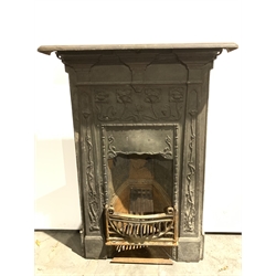 Art Nouveau cast iron fire insert, decorated with stylised foliate, W76cm, H102cm,