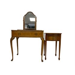 George III design figured walnut dressing table, the swing mirror back over rectangular concave top with crossbanding reeded edge, fitted with single drawer, raised on cabriole supports with acanthus leaf moulding (W75cm D46cm); and matching bedside cabinet, serpentine front fitted with brushing slide and single cockbeaded drawer, raised on square tapering supports with spade feet (W41cm D33cm H68cm)