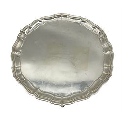 Silver salver presented by Lt Col. F H B Wellesley to Sergeant Mess on relinquishing command with Duke of Wellington's Regiment crest D29cm London 1929 Maker Page Keen and Page 27oz
