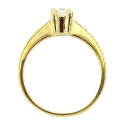 18ct gold single stone round brilliant cut diamond ring, diamond approx 0.40 carat