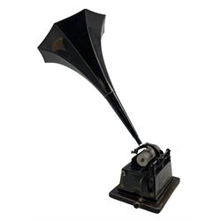 Thomas Edison GEM Phonograph in oak case No.300980C with black japanned horn with transfer label