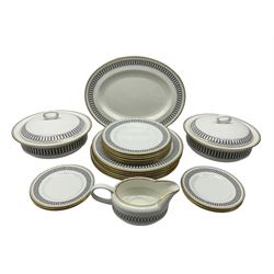 Wedgwood Susie Cooper Design Colosseum pattern dinner service for six comprising six dinner plates, six side plates, two tureens, oval platter and sauceboat 