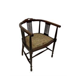 Victorian hall chair and mahogany tripod table