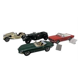 Four Franklin Mint 1:24 scale models to include 1961 Jaguar E-Type, 1964 1/2 Ford Mustang, 1929 Bentley and Jaguar SS-100, two boxed (4)