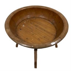 Mid-to late 20th century pine and brass coopered dough trough, circular trough on folding stand