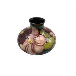 Moorcroft Anemone pattern squat vase, H10.5cm 
