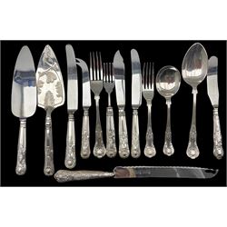 Suite of silver-plated Kings pattern cutlery for six persons, in cutlery tray