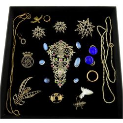 Collection of Victorian and later jewellery including loose moonstones, paste stone set and marcasite clip, seed pearl necklace, silver mounts, gold barrel clip, gold clasps etc